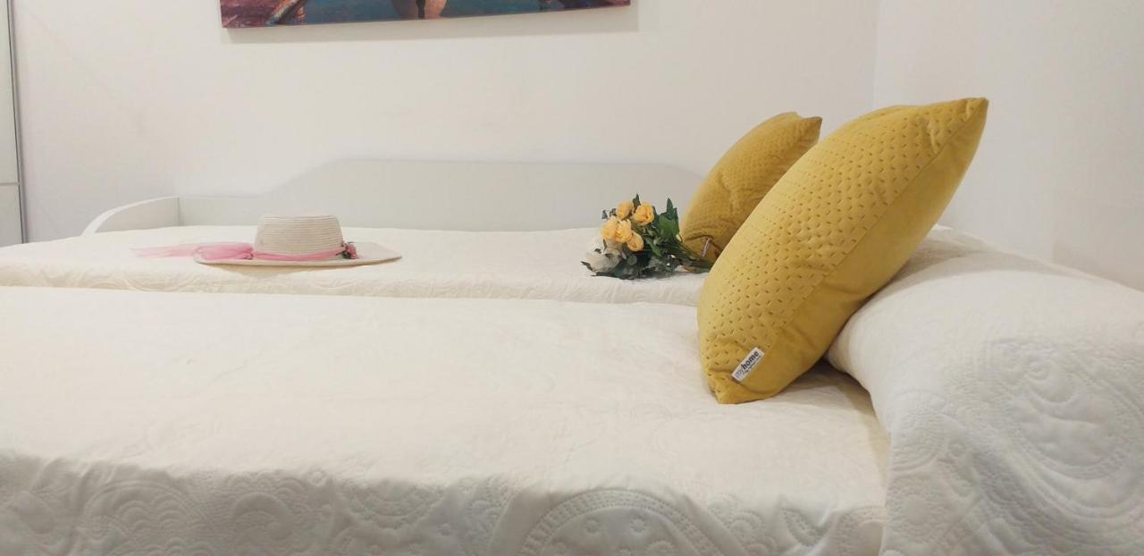 Apartamento Romero Garden B Villanueva De Arosa Buitenkant foto